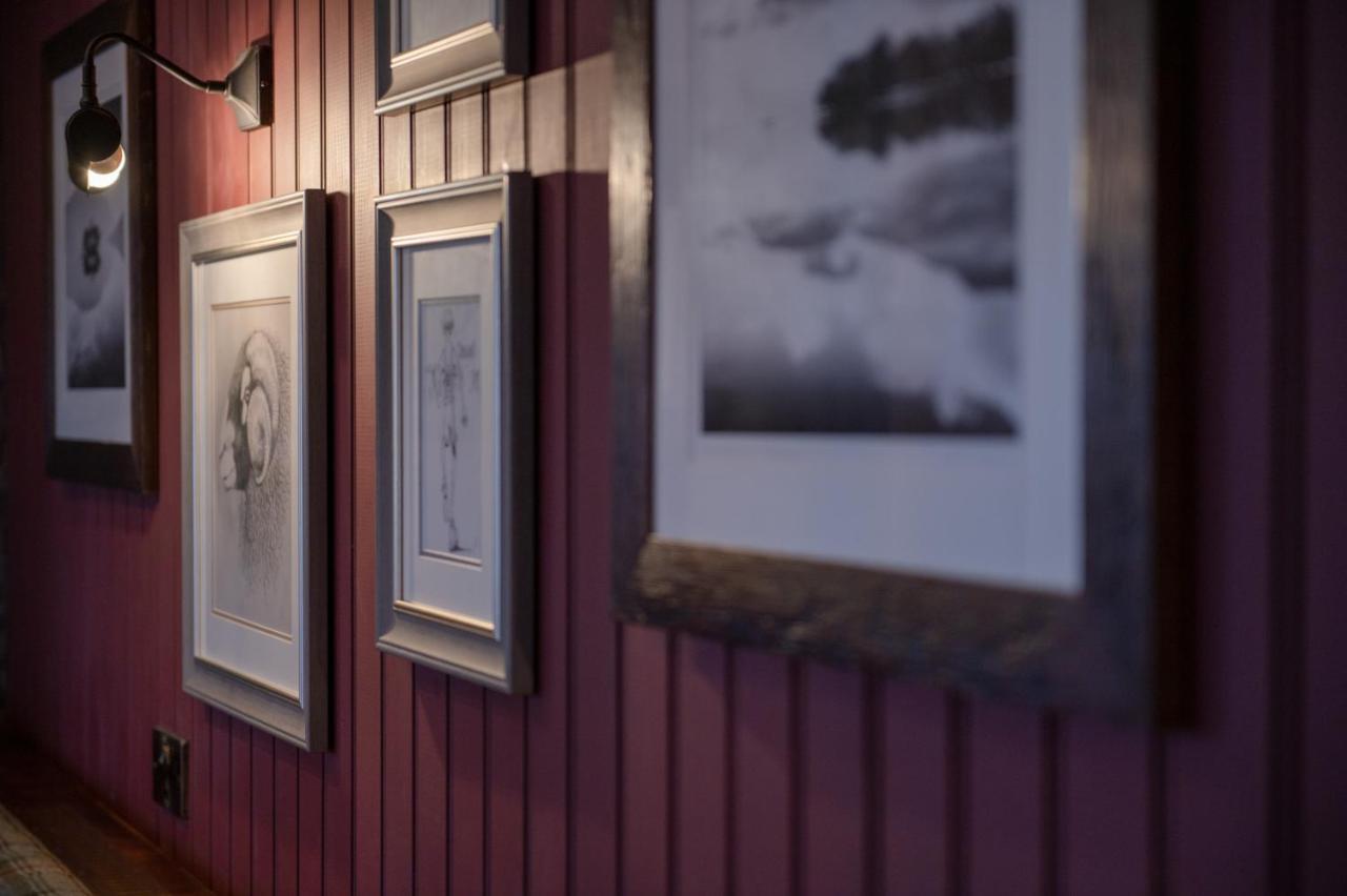 The Crown Inn プーリー・ブリッジ エクステリア 写真